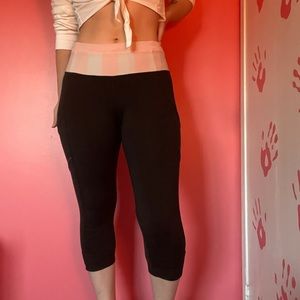 Black Lululemon capri leggings